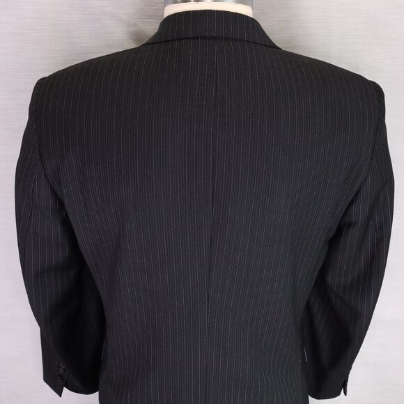 Ungaro Homme Sport Coat Mens 42R Wool Black Pinstripe Jacket Blazer 3 Button - Picture 9 of 13